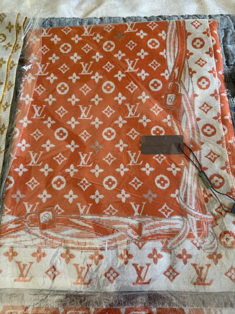 Louis Vuitton Mustard & Cream Monogram Shawl Scarf - Picture 2 of 7